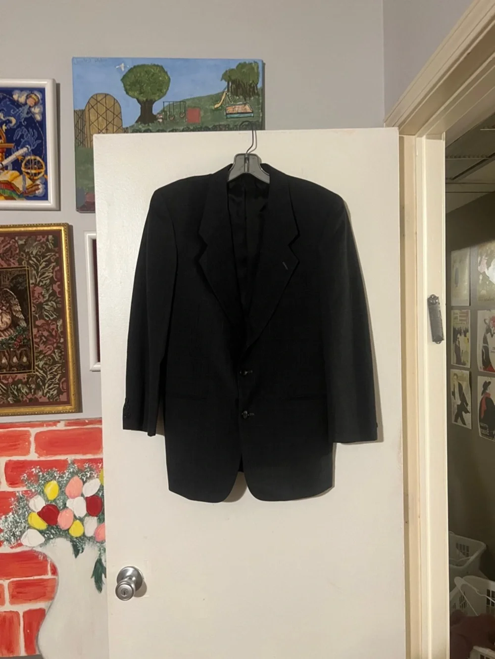 Jones New York dark gray single breasted suit. 100% wool gabardine.